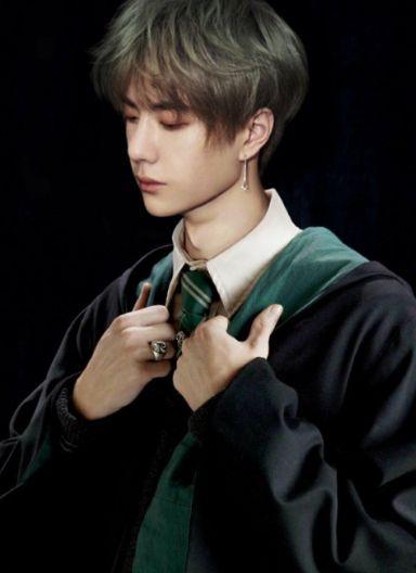 网爆王一博黑料是真的吗,网络传闻背后的真相